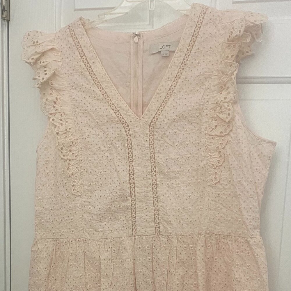 Loft Dress: Sweet Eyelet Days 🌷 - Picture 3 of 14